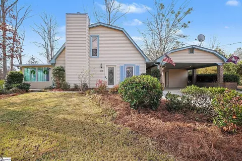 113 Grant Dr, Laurens, SC 29360