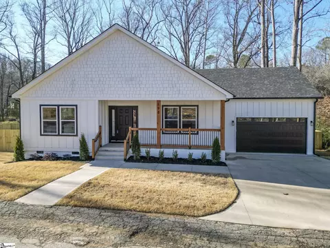 198 Saratoga Ave, Spartanburg, SC 29302