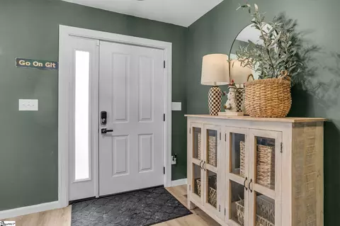 123 Graystone Dr, Moore, SC 29369 photo 7