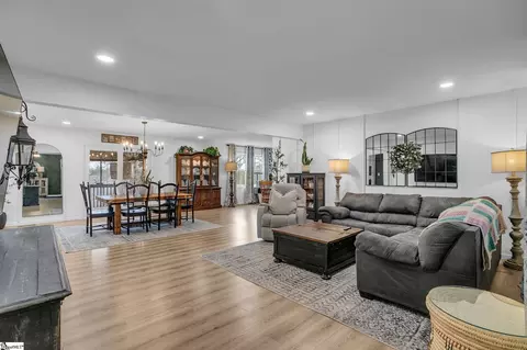 123 Graystone Dr, Moore, SC 29369 photo 8