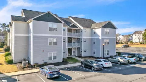 146 University Village Dr, Central, SC 29630