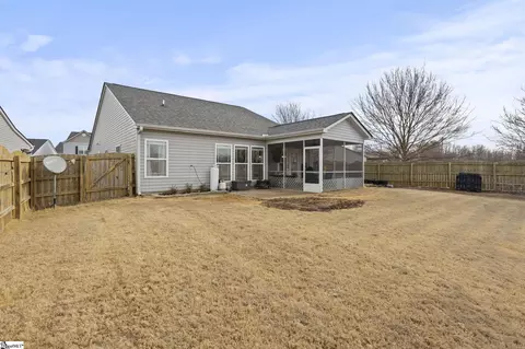 Exterior - 540 Thomas Edwards Ln, Greer, SC 29651 photo 5 of 10