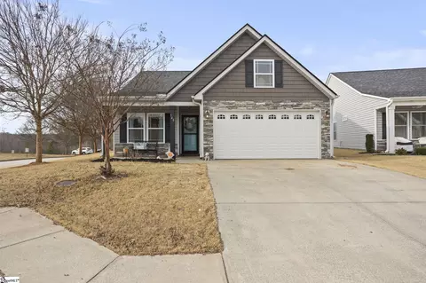 540 Thomas Edwards Ln, Greer, SC 29651