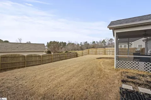 Exterior - 540 Thomas Edwards Ln, Greer, SC 29651 photo 7 of 10