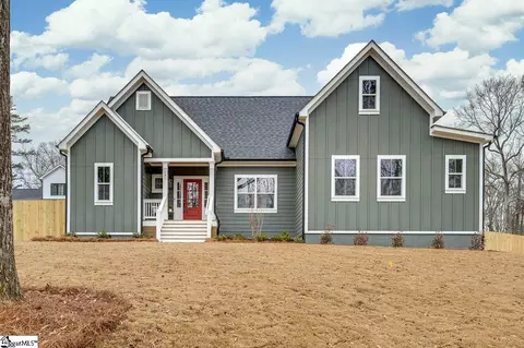 131 Terrace Cir, Simpsonville, SC 29681