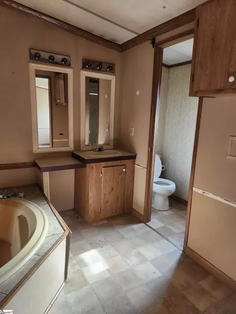 263 Babb Rd, Campobello, SC 29322 photo 14