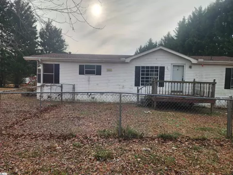 263 Babb Rd, Campobello, SC 29322 photo 2