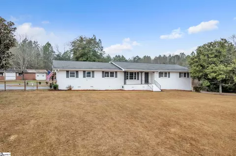 904 Mcabee Rd, Spartanburg, SC 29306