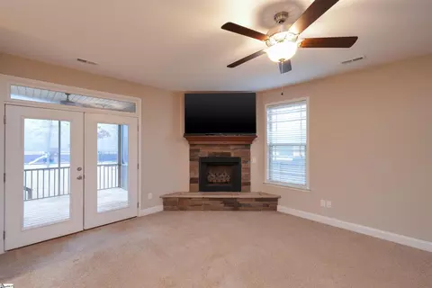 523 Turning Leaf Ln, Greer, SC 29651 photo 14