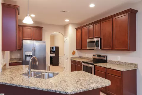 523 Turning Leaf Ln, Greer, SC 29651 photo 15