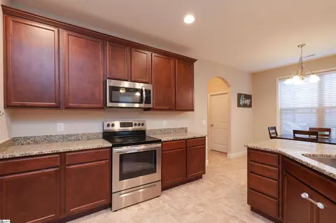 523 Turning Leaf Ln, Greer, SC 29651 photo 16