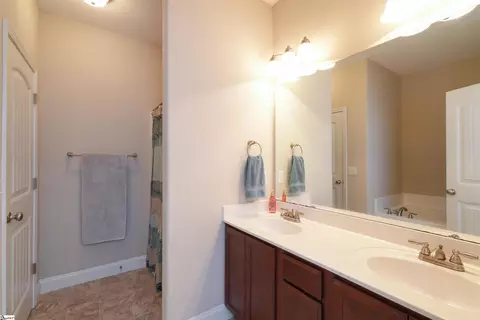 523 Turning Leaf Ln, Greer, SC 29651 photo 25