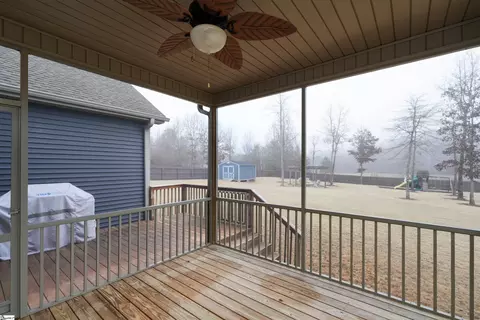 523 Turning Leaf Ln, Greer, SC 29651 photo 5