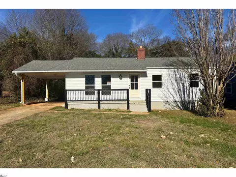 323 Crosby Cir, Greenville, SC 29605