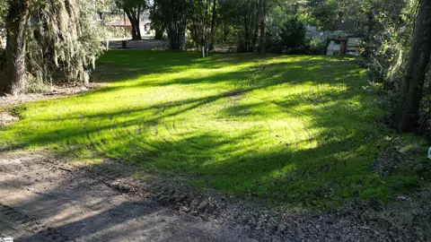 33 Mosse Rd, Beaufort, SC 29920