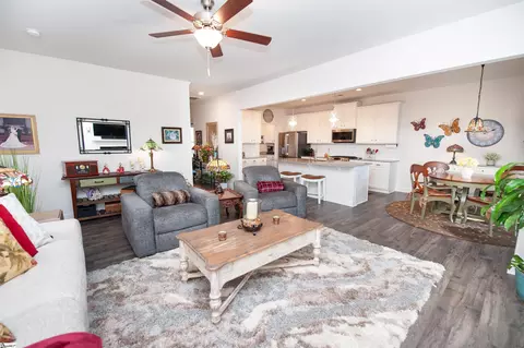 282 Braselton St, Duncan, SC 29334 photo 8