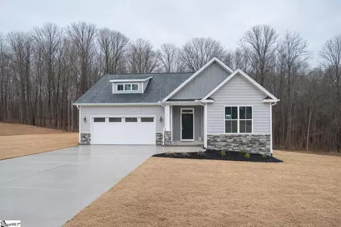 231 Patch Dr, Spartanburg, SC 29302