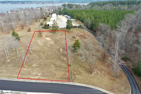 241 Gardenia Dr, Ninety Six, SC 29666