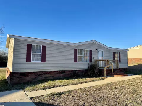 1533 Pleasant School Rd, Gaffney, SC 29341