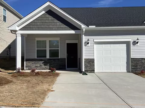 510 Serena Trl, Greenville, SC 29607