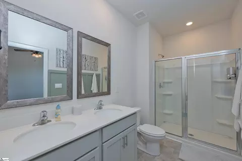 Bath - 525 Sapling Gap Rd, Greer, SC 29651 photo 1 of 3