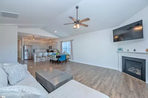Entry Way - 525 Sapling Gap Rd, Greer, SC 29651 photo 5 of 7