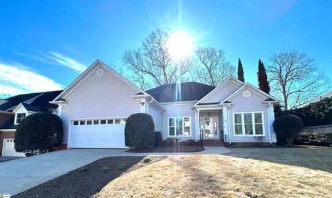 106 Plum Creek Ln, Greenville, SC 29607