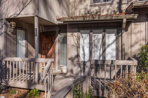 155 Ingleoak Ln, Greenville, SC 29615
