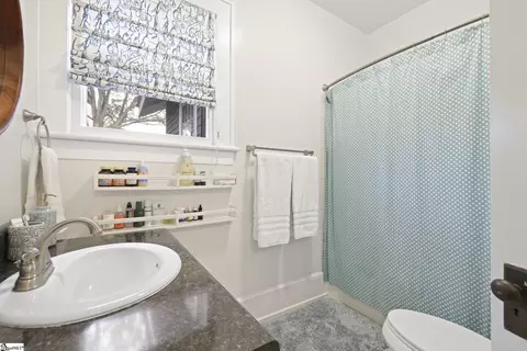 513 NE Main St, Easley, SC 29640 photo 17