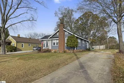 513 NE Main St, Easley, SC 29640 photo 2