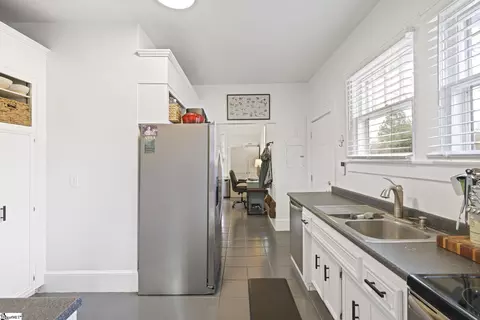 513 NE Main St, Easley, SC 29640 photo 8