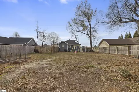513 NE Main St, Easley, SC 29640 photo 30