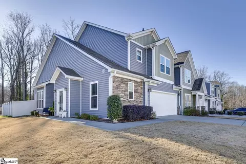 12 Creekhaven Ln, Taylors, SC 29687