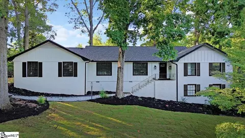 203 Rosebay Dr, Greenville, SC 29615