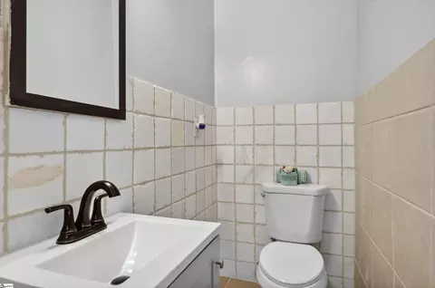 Bath - 5 Texas St, Honea Path, SC 29654 photo 1 of 2