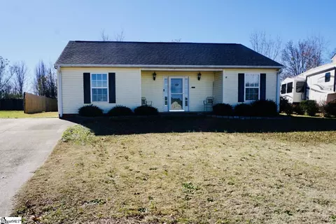 113 Flint Ln, Greer, SC 29651