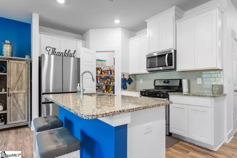 605 Purteview Pl, Greer, SC 29650 photo 4