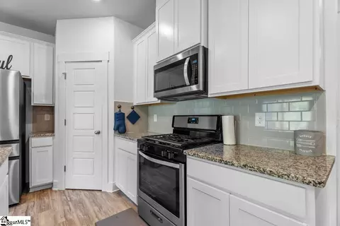 605 Purteview Pl, Greer, SC 29650 photo 5