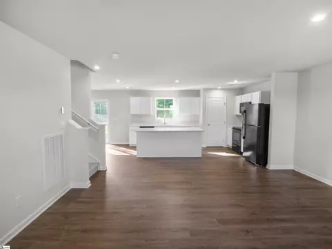 789 Baker Way, Moore, SC 29369 photo 3