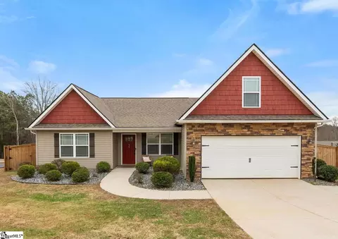 35 Lyman Lake Rd, Lyman, SC 29365