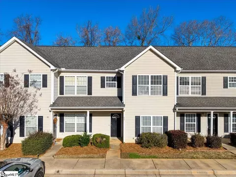 48 Ridgestone Cir, Mauldin, SC 29662