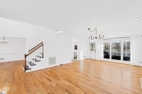 335 Tracy Ln, Moore, SC 29369 photo 8