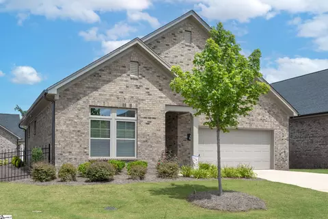 811 Vita Dr, Greer, SC 29651