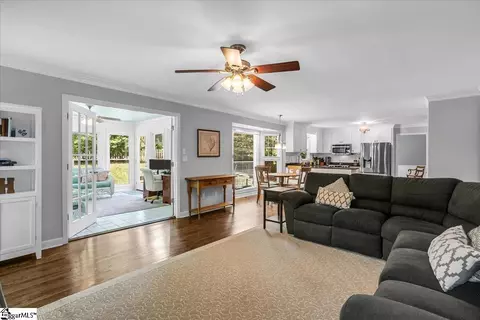107 River Way Dr, Greer, SC 29651 photo 3