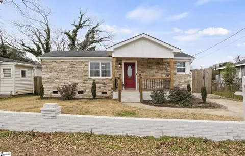 14 Chaney St, Greenville, SC 29607