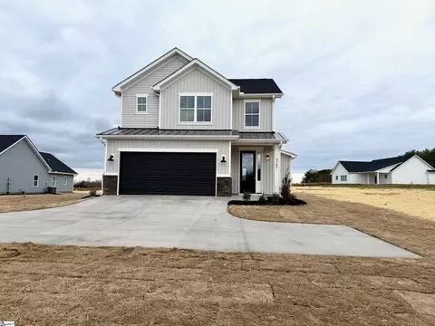 2783 Friendship Church Rd, Gray Court, SC 29645