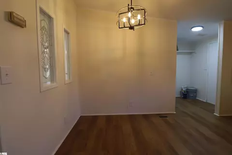 529 Chastain Rd, Central, SC 29630 photo 4