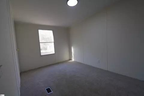 529 Chastain Rd, Central, SC 29630 photo 17