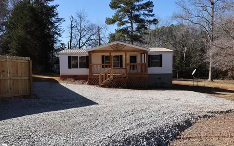 529 Chastain Rd, Central, SC 29630