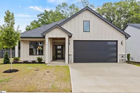 3 Mercy Dr, Greenville, SC 29607